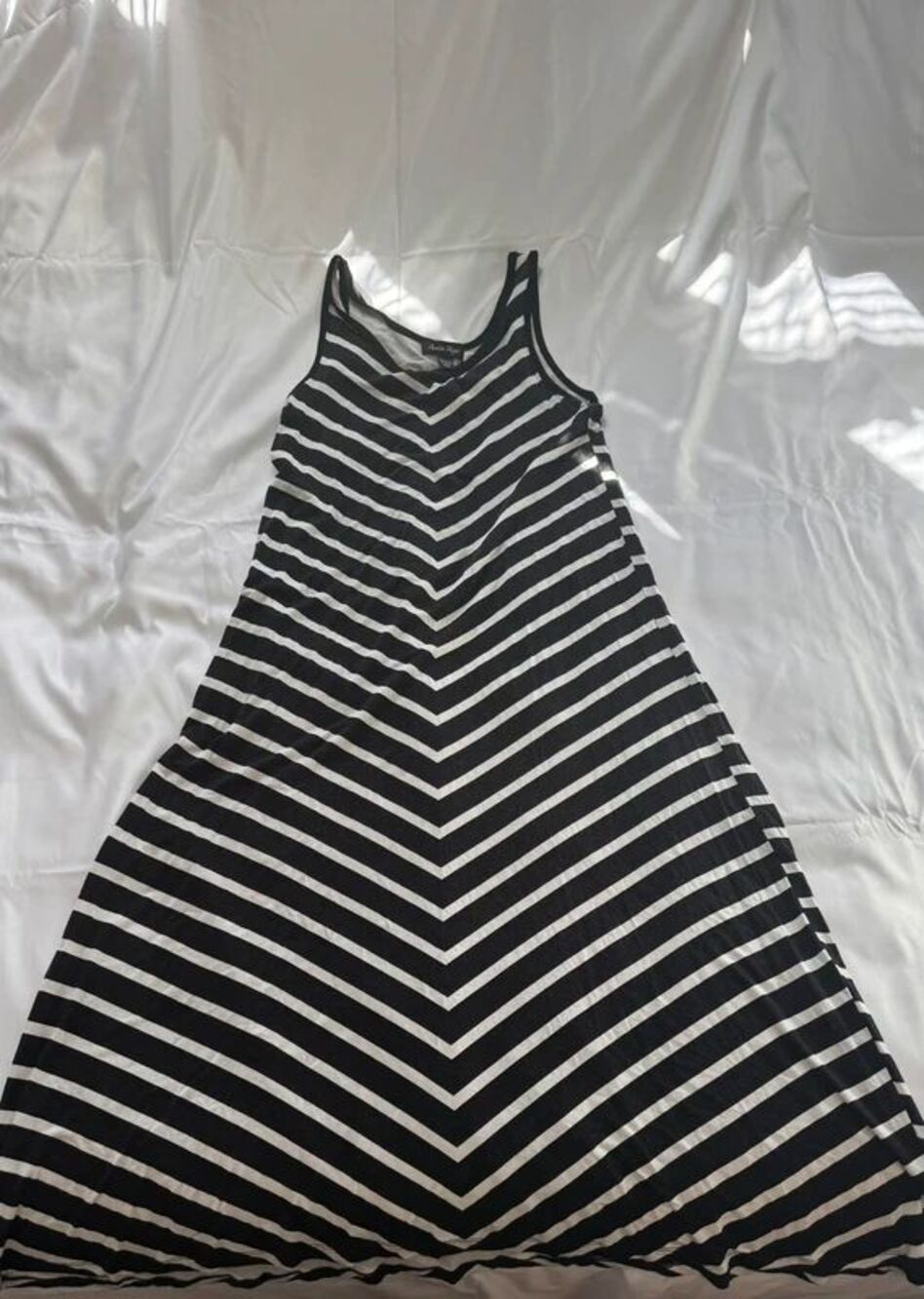 Charlie Paige Black & White Chevron Striped Maxi Dress, Size L/XL